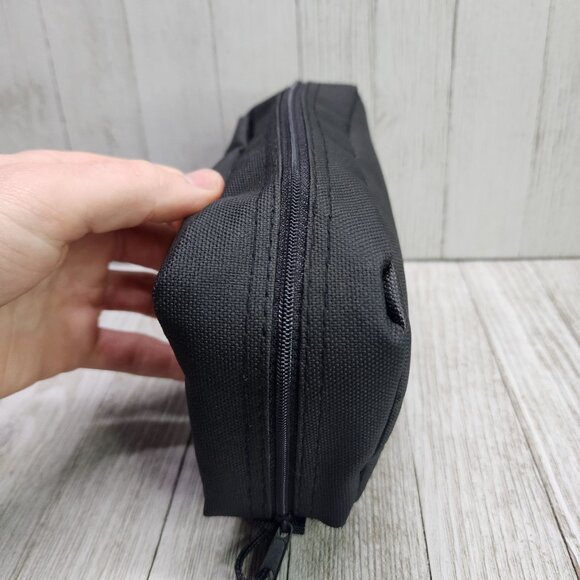 Samsonite Toiletry Travel Jewelry Toiletries Bag Black Small Canvas Zipper - Picture 2 of 7